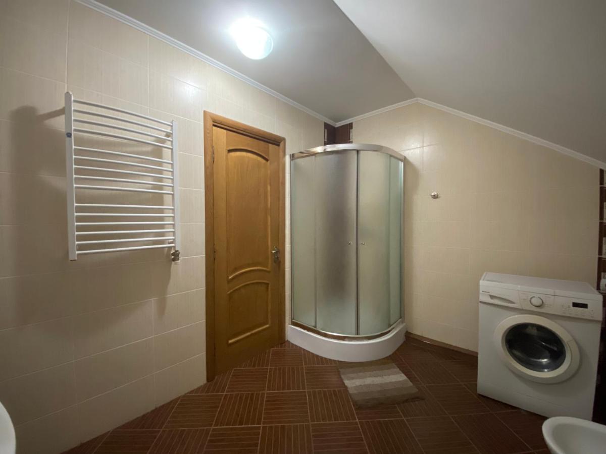 Panorama Townhouse Apartment Polyana  Bagian luar foto