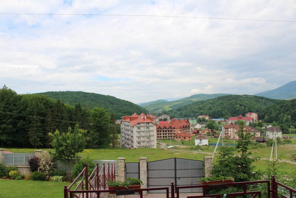 Panorama Townhouse Apartment Polyana  Bagian luar foto