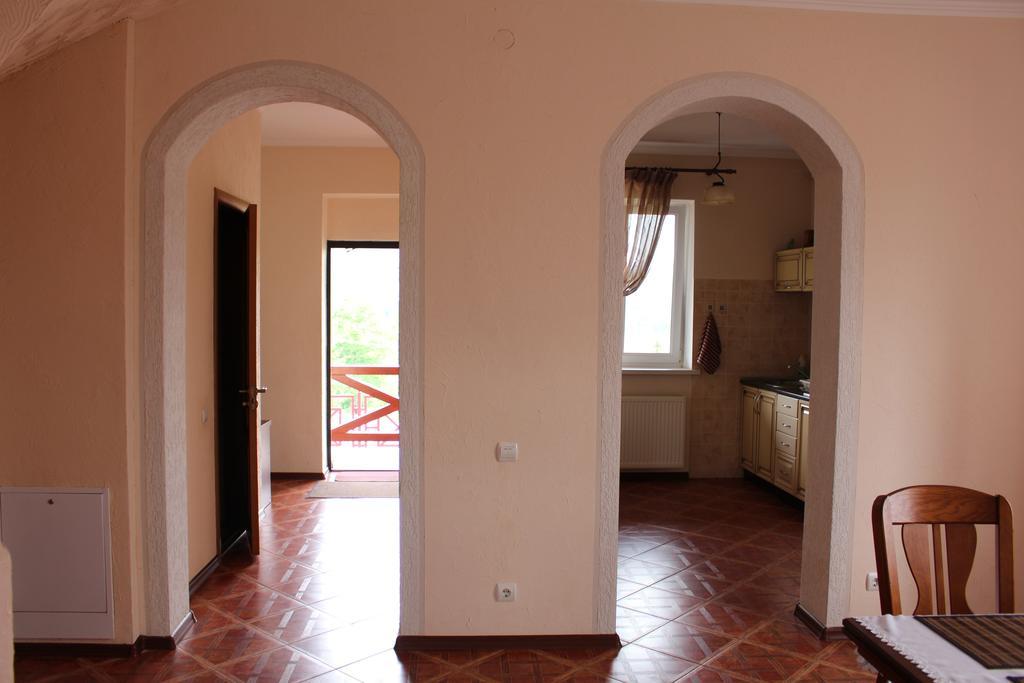 Panorama Townhouse Apartment Polyana  Bagian luar foto