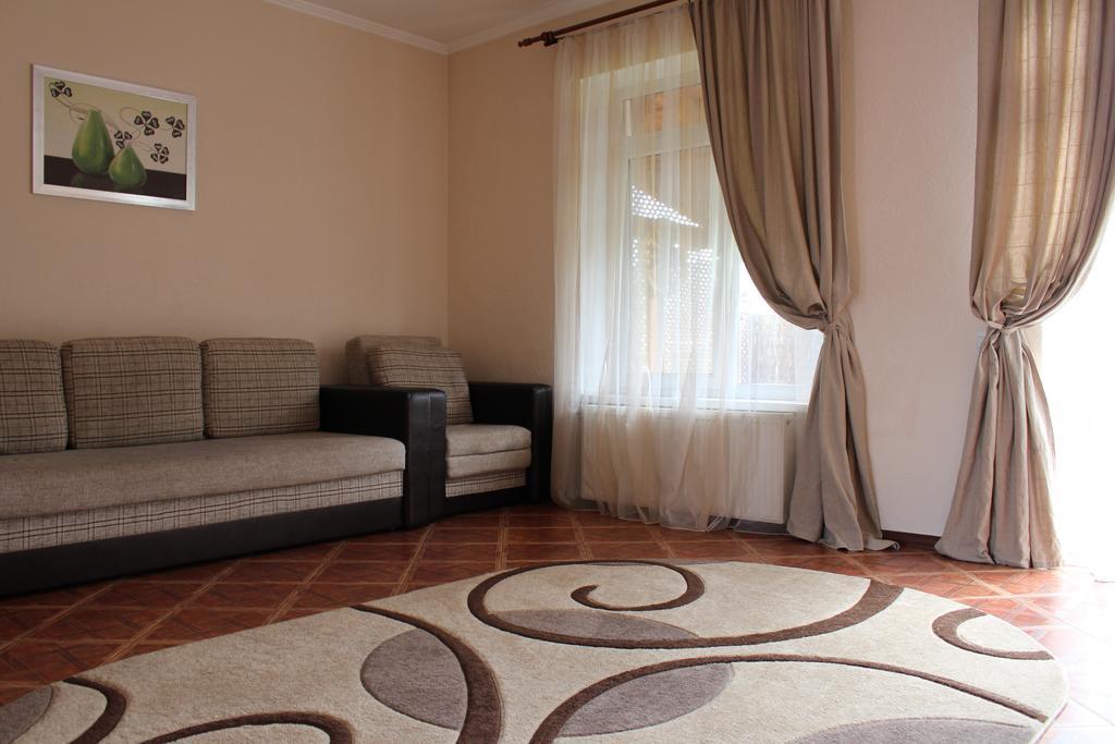 Panorama Townhouse Apartment Polyana  Bagian luar foto